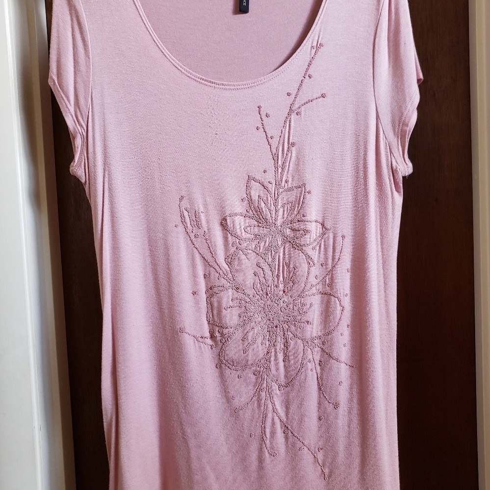 Susan Lawrence top